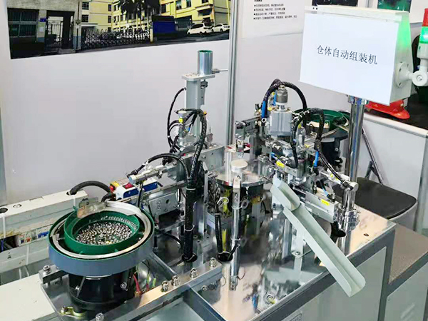 仓体自动组装机